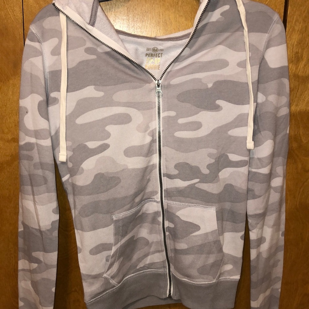 Zip Up Gray Camo Hoodie XS